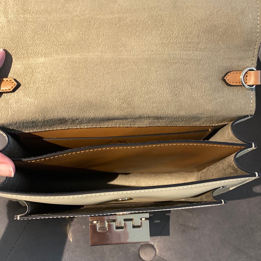 ZAC POSEN EARTHETTE SMALL ACCORDION SHOULDER HANDBAG IN CAMEL